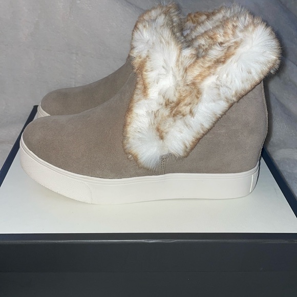 J/SLIDES SEAN Taupe Waterproof Suede - Picture 8 of 14